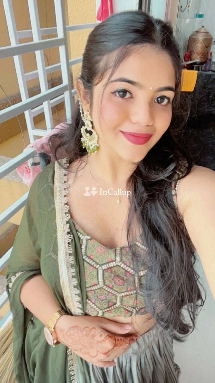 sensational 21 year old with a slim figure offering exclusive experiences in akola for unforgettable encounters - Escort in akola