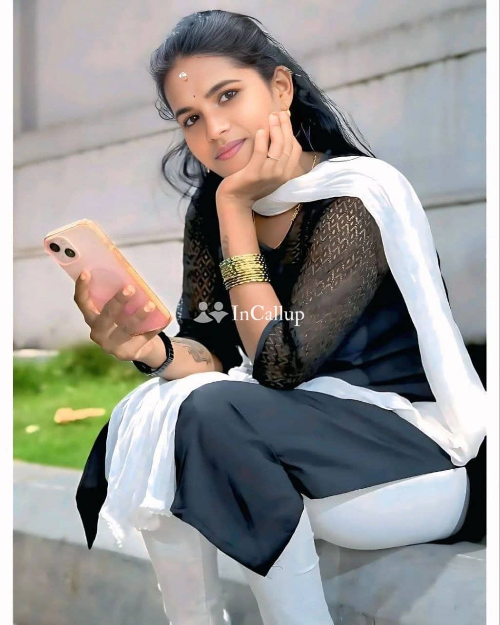 discover the charm of priyanka 22 with her captivating videocal services in akola for unforgettable moments - Escort in akola