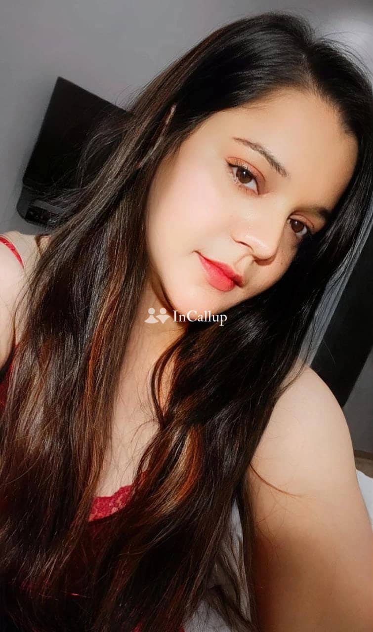 explore unforgettable moments in alappuzha with stunning 21yearold sakhiya for a thrilling girlfriend experience - Escort in alappuzha