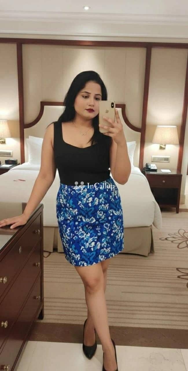 experience bliss with only sil a stunning 21yearold curvy escort in ankleshwar ready to please you - Escort in ankleshwar