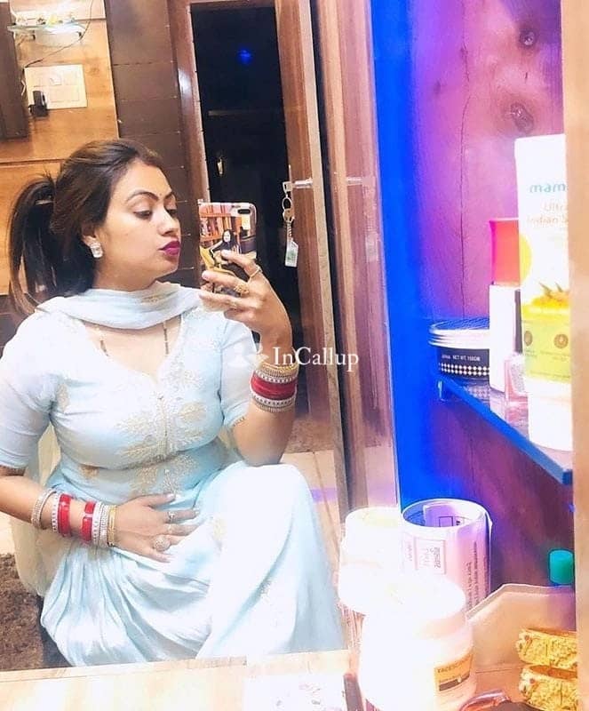 explore unforgettable moments with curvy janvi in barasat  your perfect companion for indulgent experiences - Escort in barasat