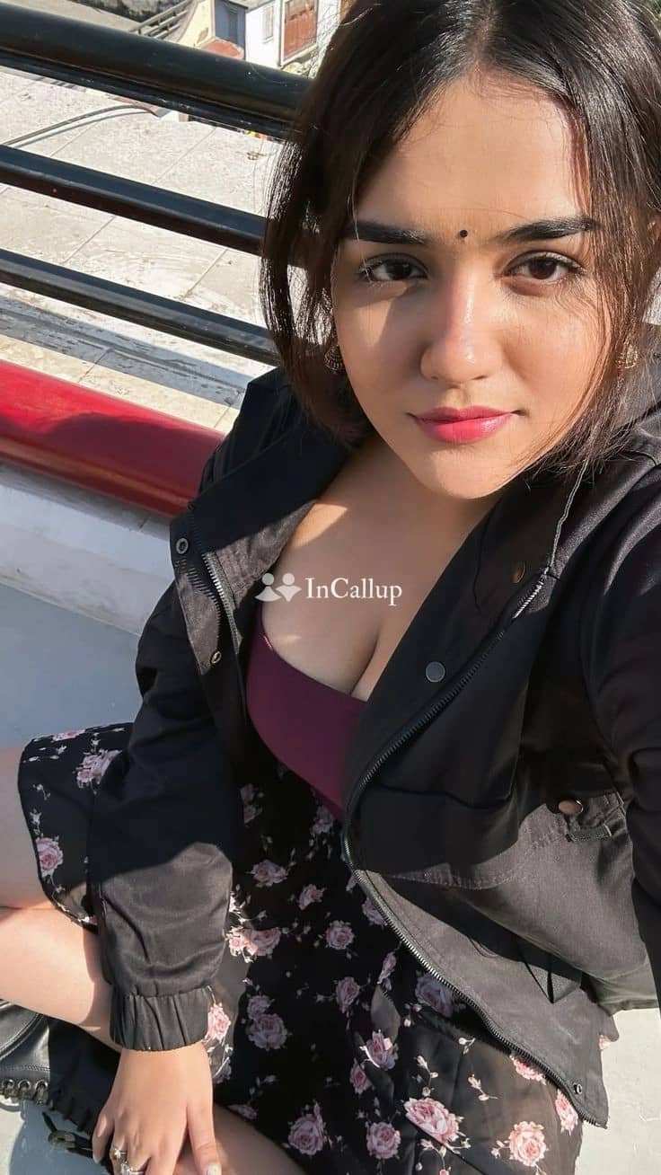 enjoy an unforgettable night with siya kumari the curvy 19 year old escort in daman offering enticing experiences - Escort in daman