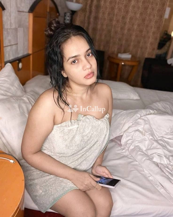 explore unforgettable moments with a curvy companion in deoghar  full cash payment for exclusive services - Escort in deoghar