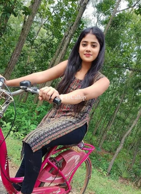discover the enchanting girlfriend experience with petite beauty soniya kumari in deoghar at 21 years old - Escort in deoghar