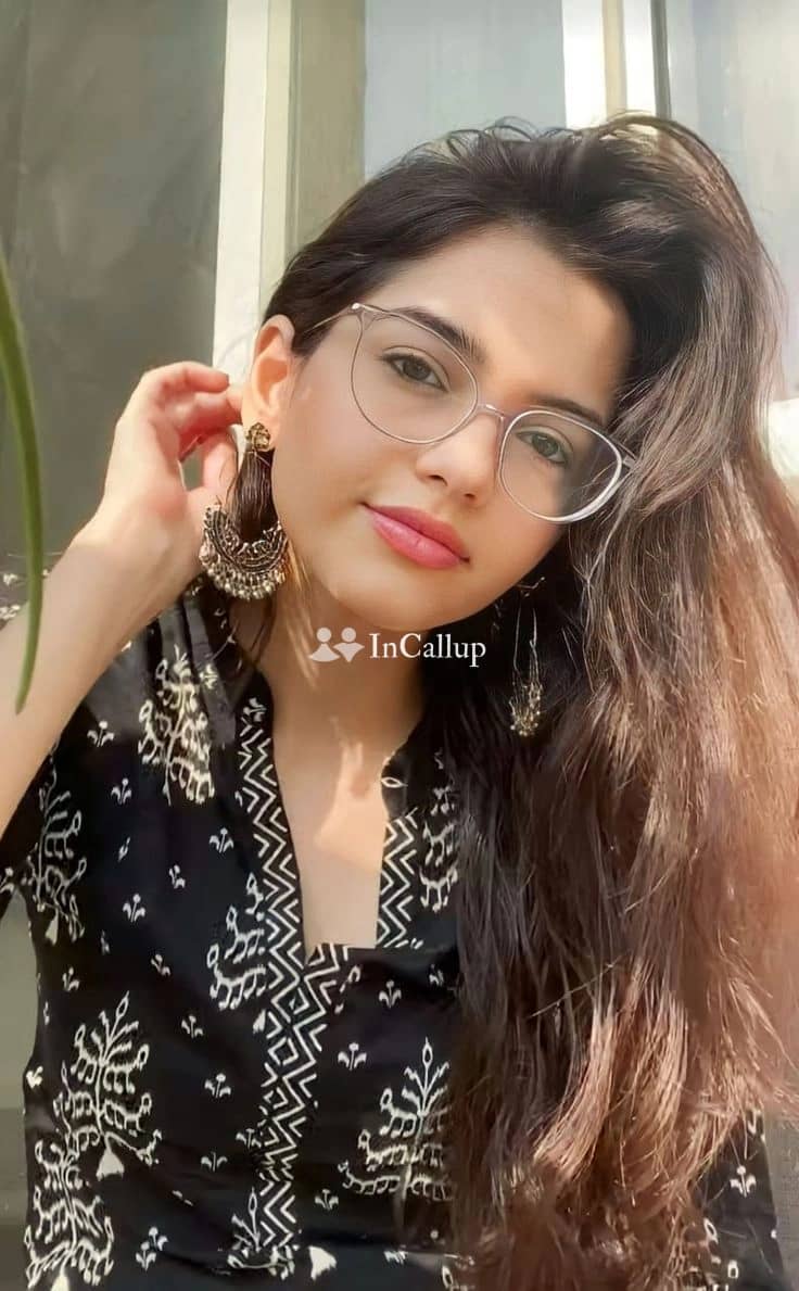 explore the sensual world with puja kumari your petite companion for unforgettable experiences in dhanbad - Escort in dhanbad