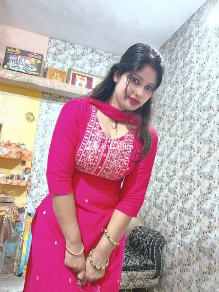 explore ecstasy with 18yearold pooja in hajipur offering sensual anal and erotic massage services - Escort in hajipur