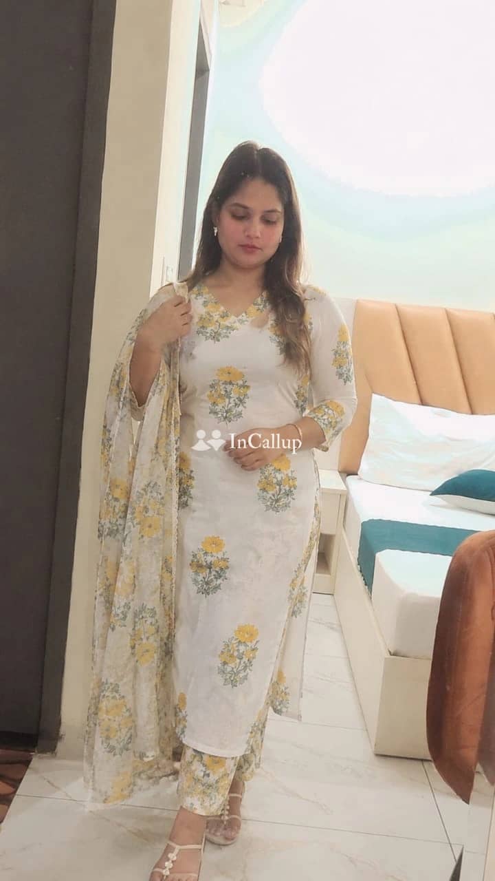 explore pleasure with priya sharma in hauz khas  your ultimate girlfriend experience awaits - Escort in hauz khas