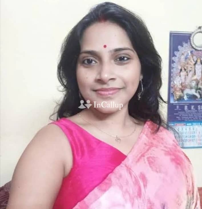 explore unforgettable pleasures with sneha a seductive 21 year old escort in howrah ready to cater to your desires - Escort in howrah