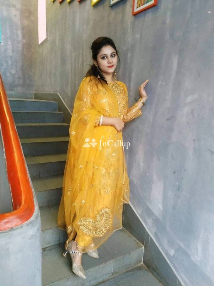 experience enchanting videocalls with anjali kumari your captivating 22yearold escort in karol bagh - Escort in karol bagh