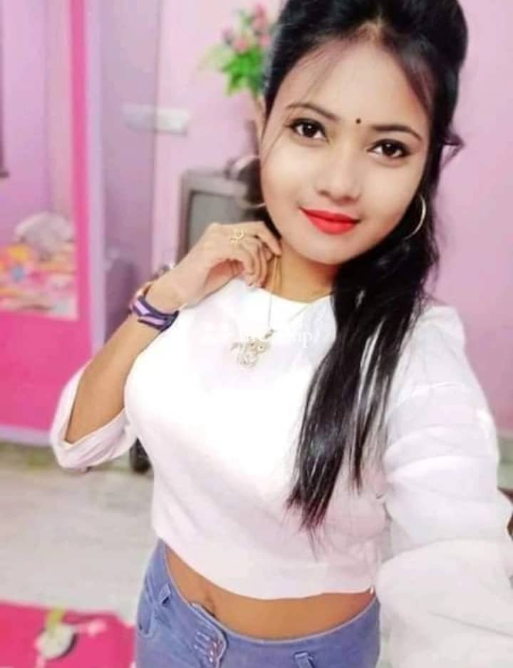 explore intimate moments with video call service a in madurai  21yearold beauty awaits your desires - Escort in madurai