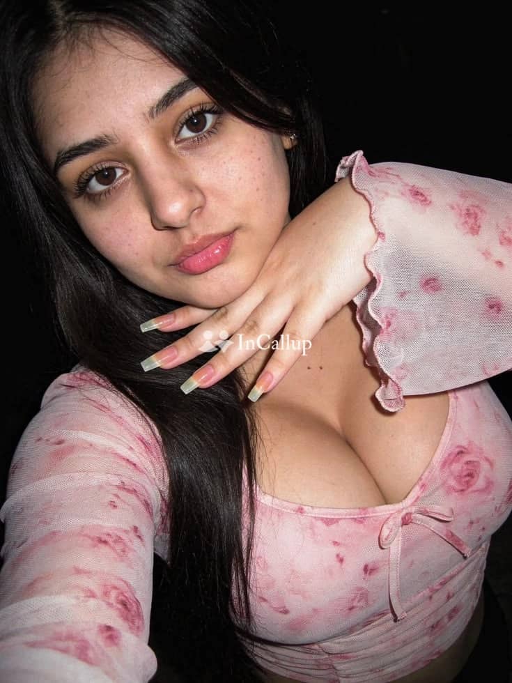 experience unforgettable moments with kajal kumari your seductive escort in mahe pyi at just 23 years old - Escort in mahe