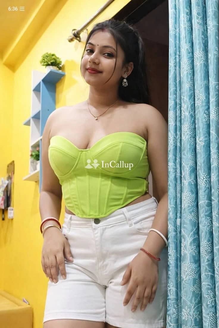 indulge in a memorable experience with kajal the curvy 21 year old escort in mumbai offering exclusive services - Escort in mumbai