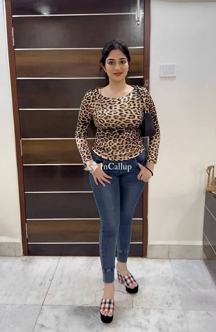 explore your wildest fantasies with poja a 19 year old escort in patiala ready to fulfill your desires - Escort in patiala