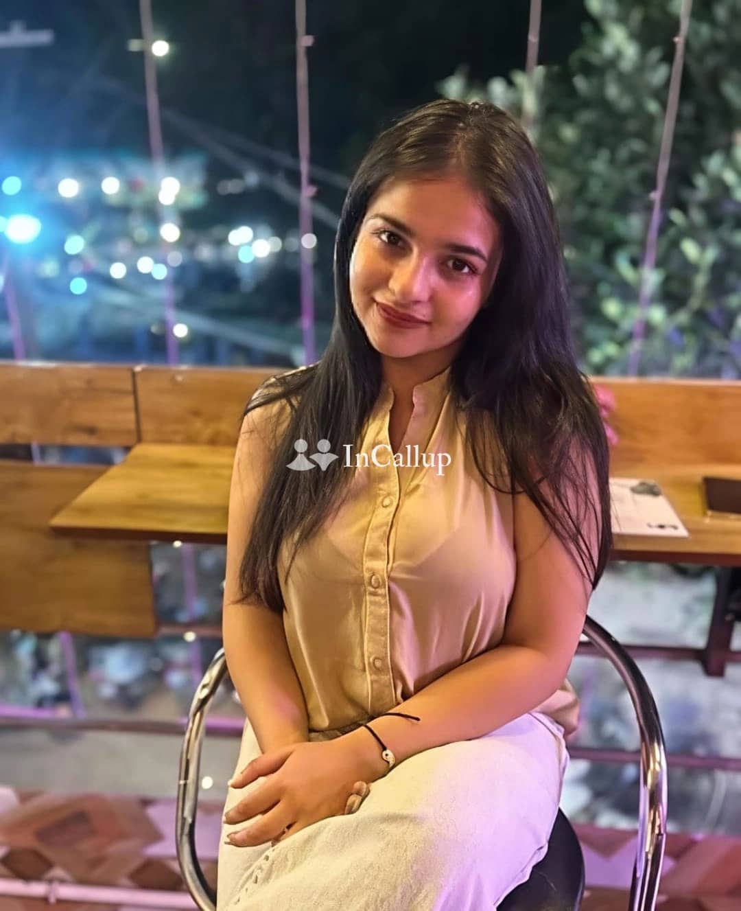 experience an unforgettable night with priya the curvy beauty from patna offering a range of intimate services - Escort in patna