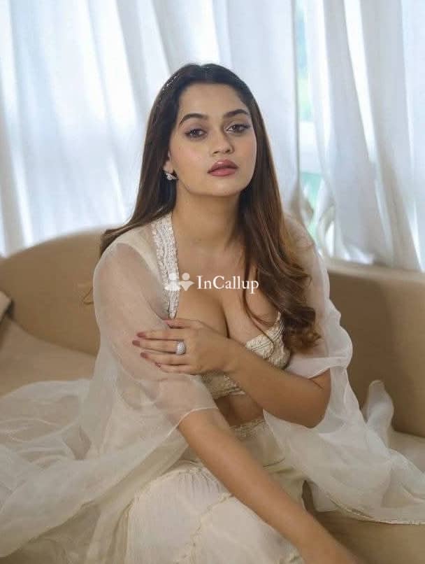 sensual experiences await with 22yearold raju in saket offering erotic massage and girlfriend services - Escort in saket