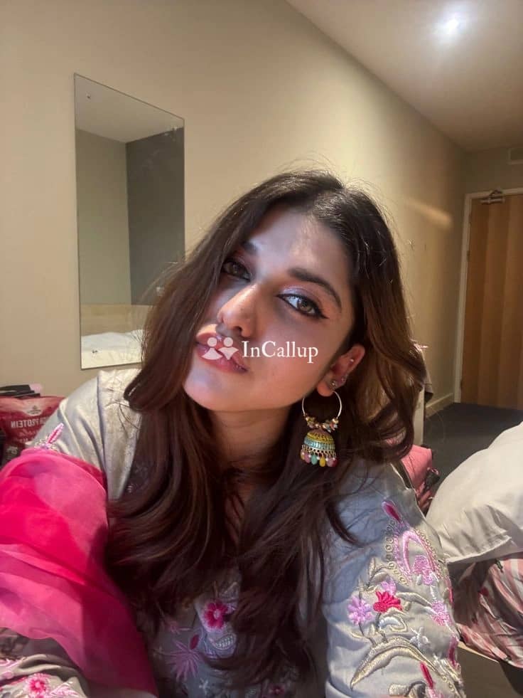 sensational soni raj your perfect 21yearold escort in solapur for unforgettable experiences and passionate encounters - Escort in solapur