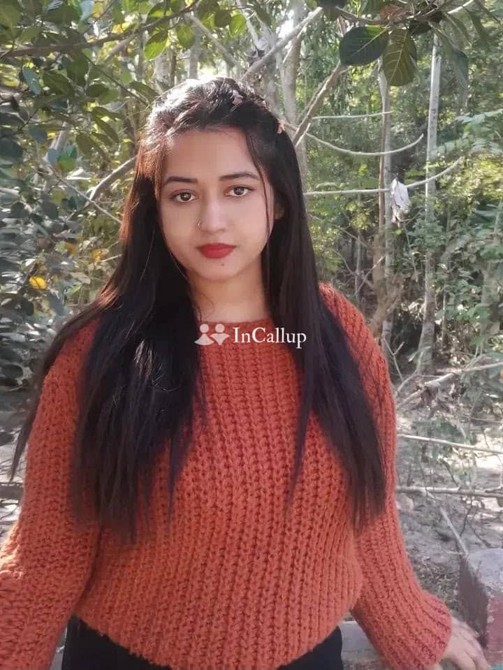 sensational 21 year old puja from surat available for unforgettable experiences and tantalizing encounters - Escort in surat