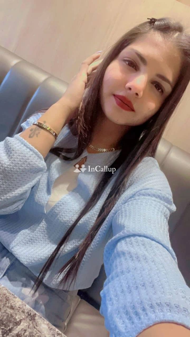 experience unforgettable pleasure with pooja in surat  your ultimate fantasy companion awaits - Escort in surat