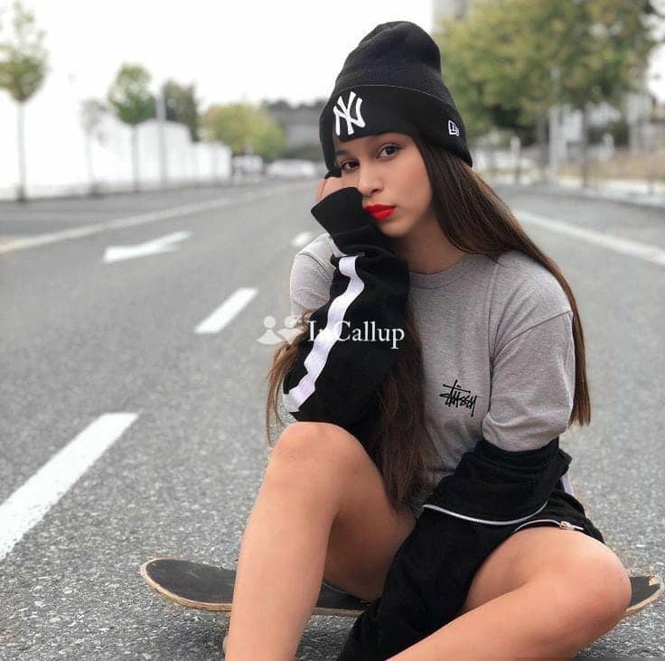 sensual experiences await with kavya ranaut your alluring escort in vasai virar at just 21 years old - Escort in vasai virar