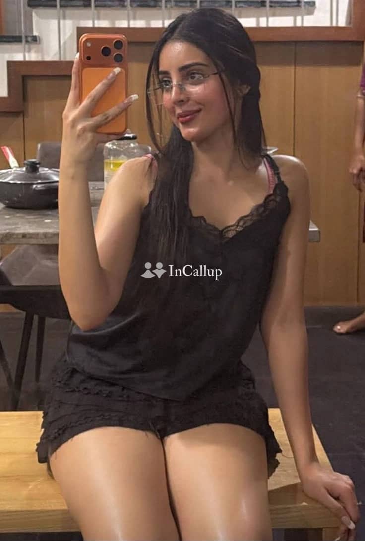 explore unforgettable moments with simran kapoor your alluring 21yearold escort in vijayawada - Escort in vijayawada