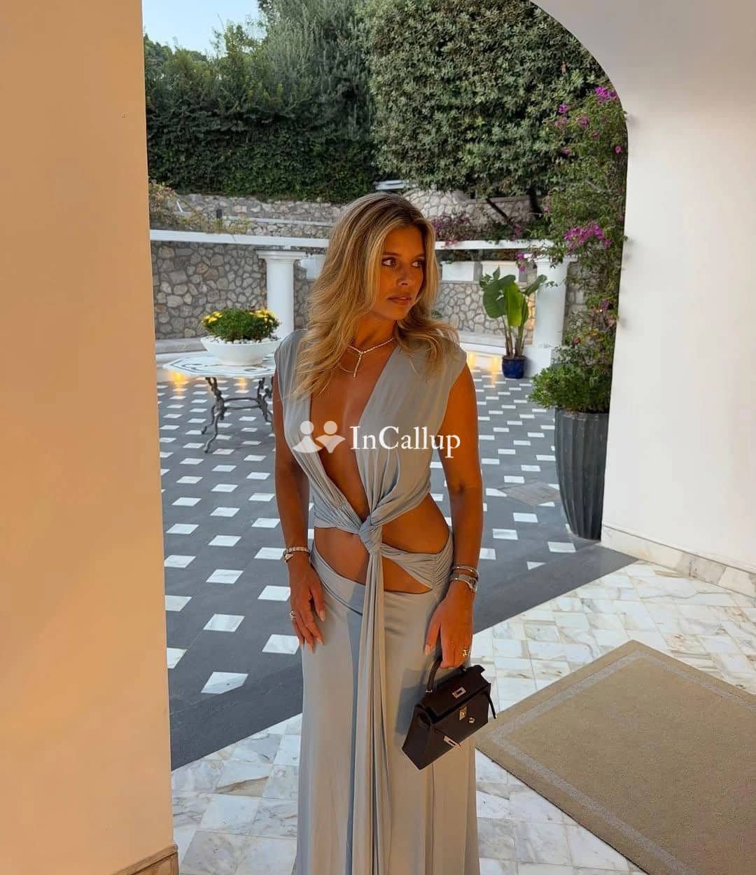 unforgettable experiences with a 28 year old mumbai call boy ready to fulfill your wildest desires - Male Escorts in mumbai