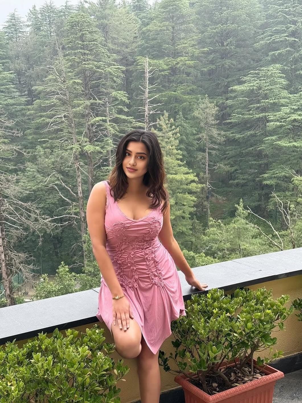 kind-hearted Delhi escorts