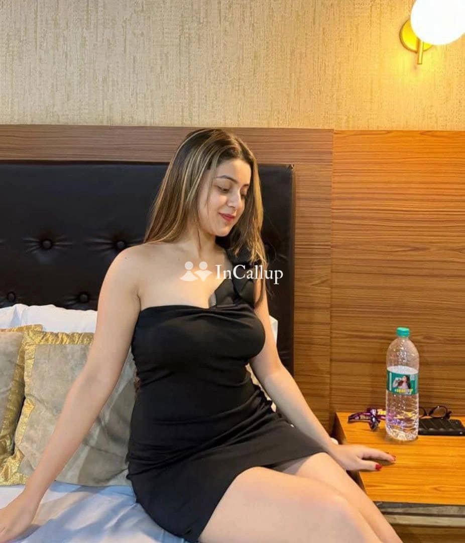 sophisticated and curvy hyderabad escort janhvi mehta offers unforgettable girlfriend experiences and more - Escort in hyderabad