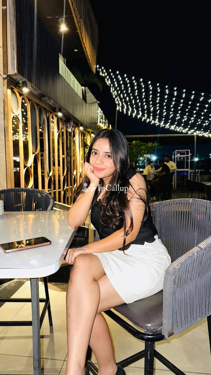 experience the ultimate pleasure with rani kumari your curvy companion for unforgettable moments in ankleshwar - Escort in ankleshwar