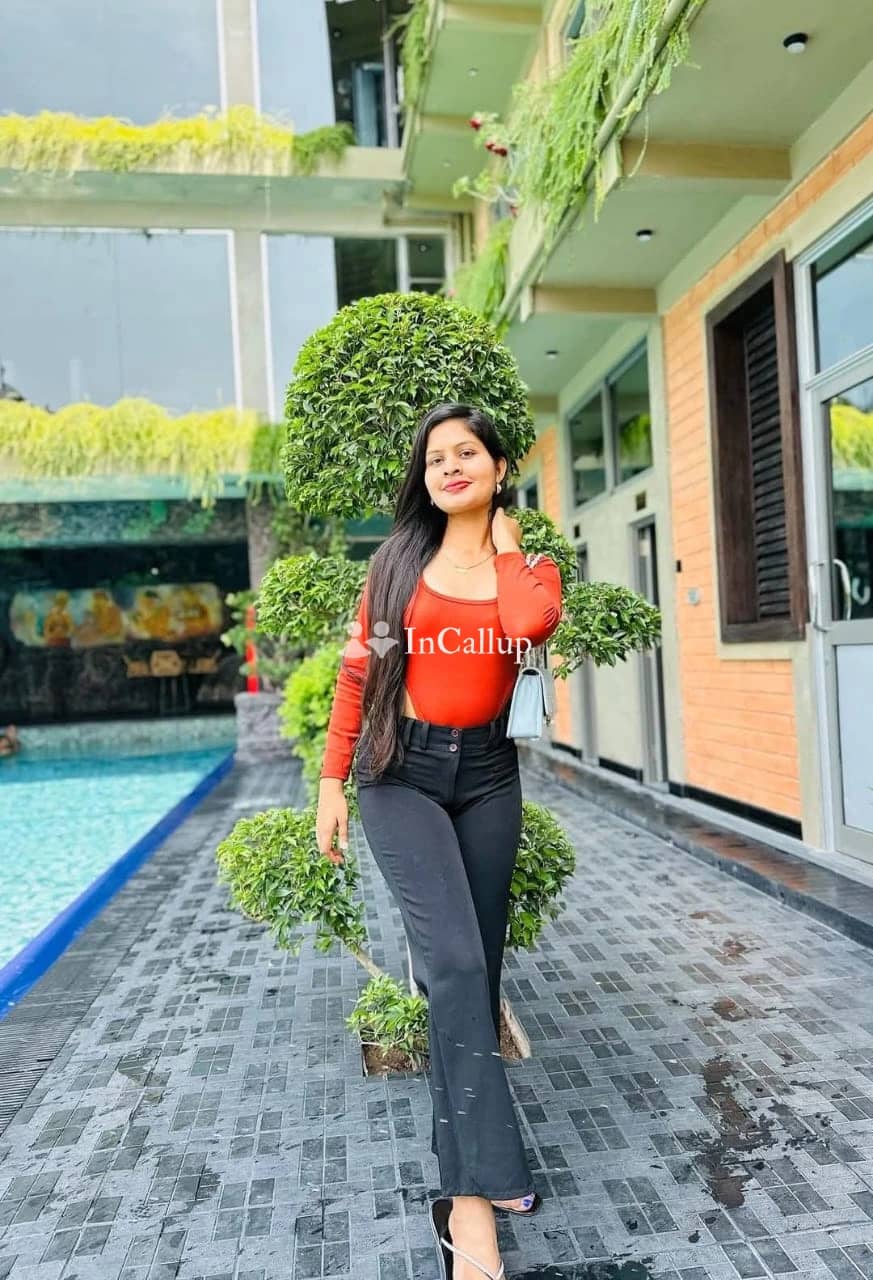 siliguris vibrant 20yearold escort with auburn hair offers unforgettable experiences and thrilling adventures - Escort in siliguri
